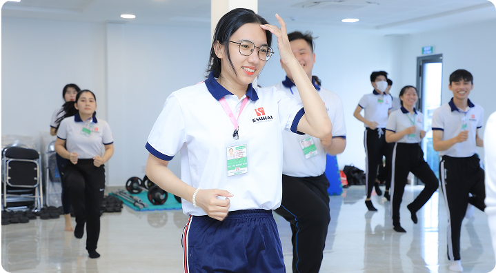 日本専門技能中等専門学校→ sau đó JPC／本校