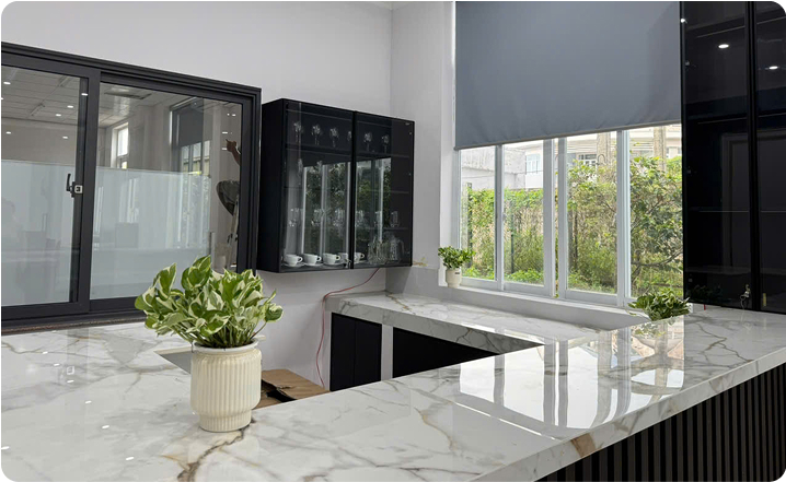 日本専門技能中等専門学校→ sau đó JPC／本校