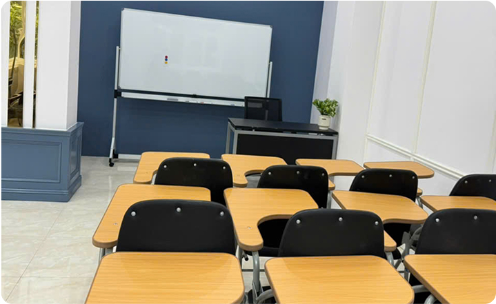 日本専門技能中等専門学校→ sau đó JPC／本校