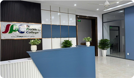 日本専門技能中等専門学校→ sau đó JPC／本校