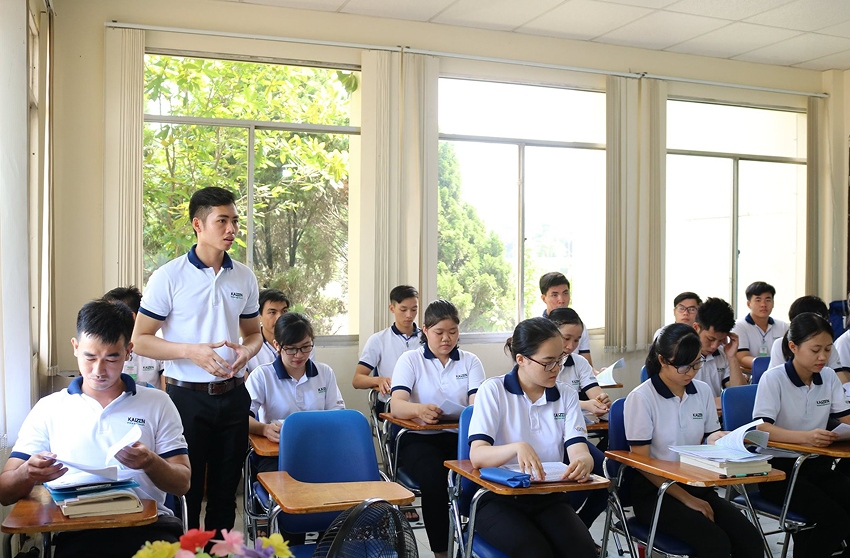 日本専門技能中等専門学校→ sau đó JPC／本校