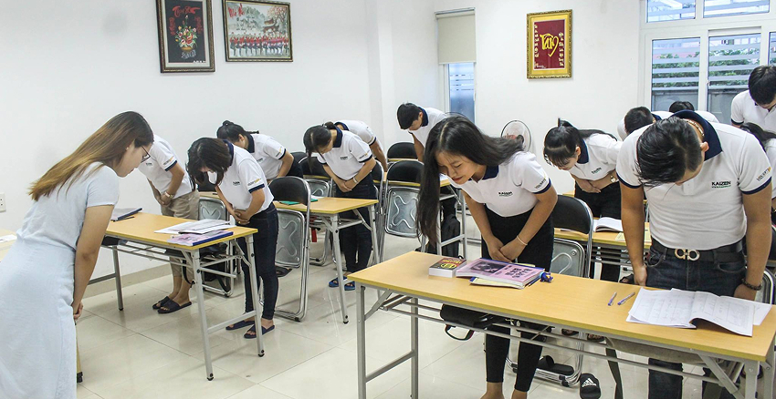 日本専門技能中等専門学校→ sau đó JPC／本校