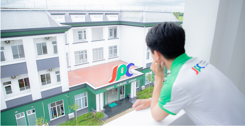 日本専門技能中等専門学校→ sau đó JPC／本校