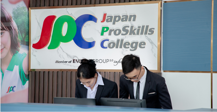 日本専門技能中等専門学校→ sau đó JPC／本校
