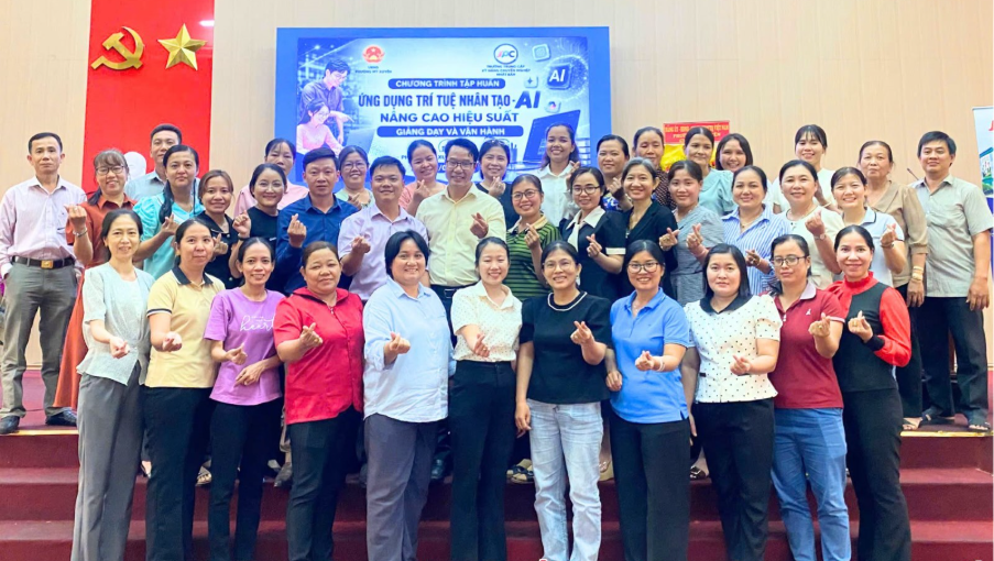 May be an image of ‎one or more people and ‎text that says &amp;amp;amp;amp;amp;amp;#039;‎AI $ CHIOMS CHJOMSTIMNEAPHAN يي UNG DỤNG TUỆN NHÂNT TAO .AI NANGHSUAT ن UAT NANG OHIEU IMW JPC Japan ProSkifis College NANG-TÂMGIÁO.DUCTAIĐĄIS NÂNG- ẨM GIÁO DUC THỜIĐẠISỔ THỜI Chương trinh tập huẩn tại phưởng My Xuyên, TP.CánTho TP. .CanTho ỨNG DỤNG AI TRONG GIẢNG DẠY VÂN HÀNH‎&amp;amp;amp;amp;amp;amp;#039;‎‎&amp;amp;amp;amp;amp;#039; width=&amp;amp;amp;amp;amp;#039;602&amp;amp;amp;amp;amp;#039; height=&amp;amp;amp;amp;amp;#039;340&amp;amp;amp;amp;#039; width=&amp;amp;amp;amp;#039;602&amp;amp;amp;amp;#039; height=&amp;amp;amp;amp;#039;340&amp;amp;amp;#039; width=&amp;amp;amp;#039;602&amp;amp;amp;#039; height=&amp;amp;amp;#039;340&amp;amp;#039; width=&amp;amp;#039;602&amp;amp;#039; height=&amp;amp;#039;340&amp;#039; width=&amp;#039;602&amp;#039; height=&amp;#039;340' width='602' height='340' width='602' height='340