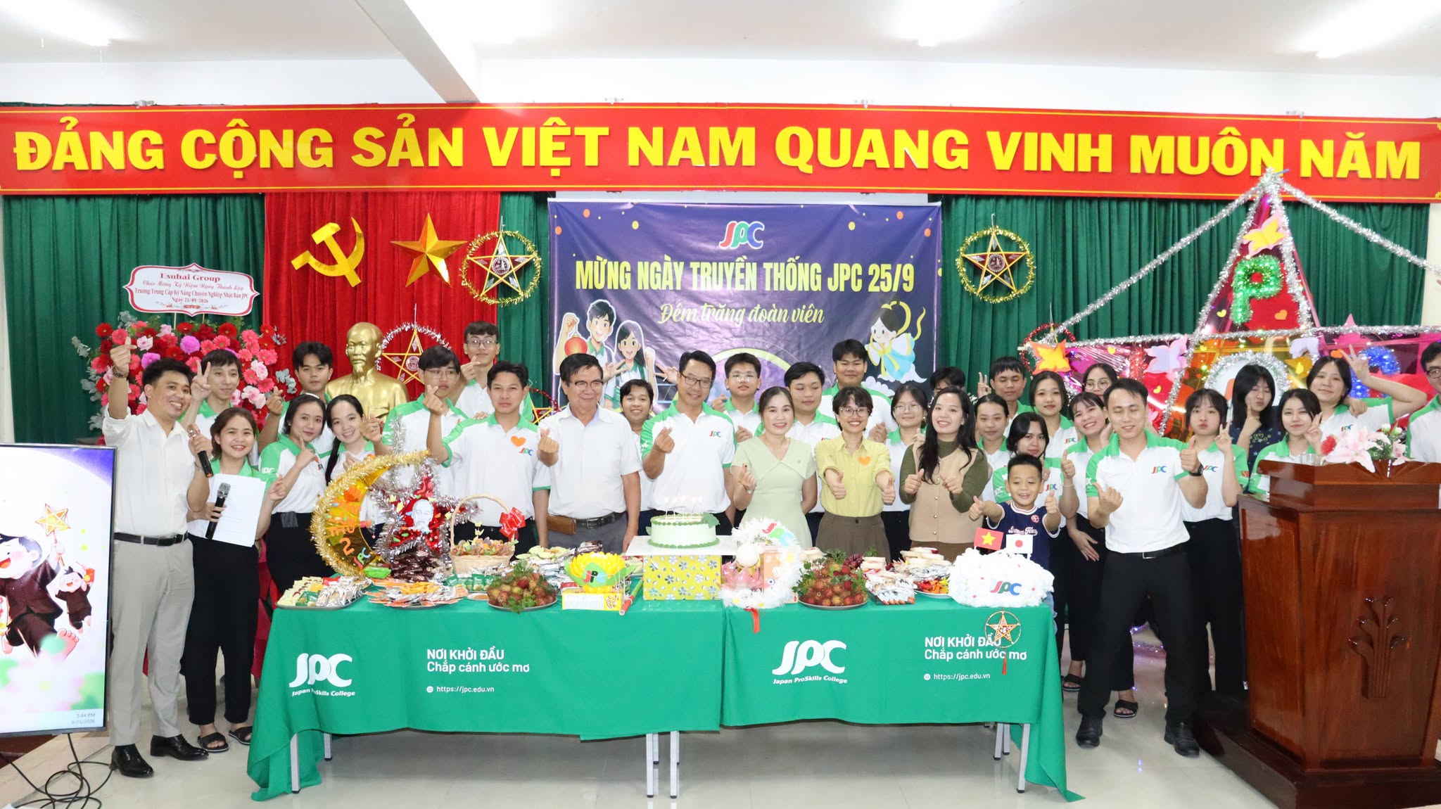 MỘT HÀNH TRÌNH TIẾP NỐI