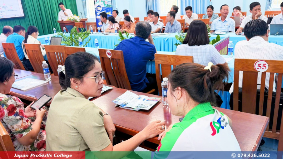 May be an image of one or more people, people studying, table and text&amp;amp;#039; class=&amp;amp;#039;WACImage SCXW131658629 BCX0&amp;#039; width=&amp;#039;604&amp;#039; height=&amp;#039;340' width='604' height='340' width='604' height='340