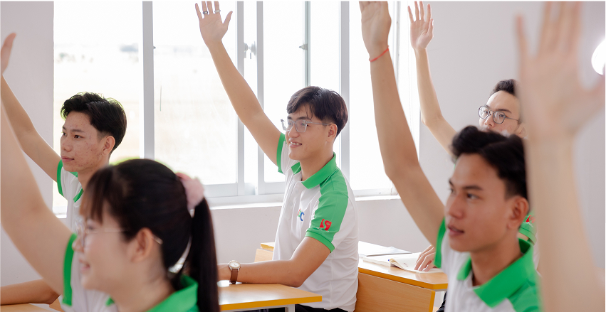 日本専門技能中等専門学校→ sau đó JPC／本校